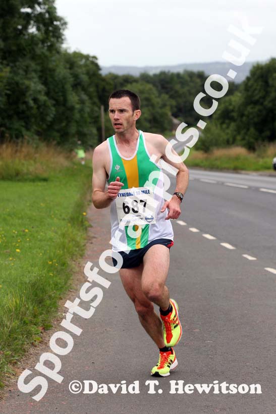 Matt Whitfield (Notts AC) during the Tynedale Jelly 10 Road Race. Photo: David T. Hewitson/Sports for All Pics